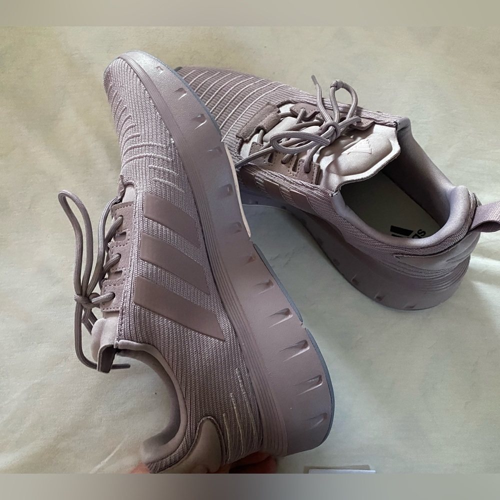 Adidas
Size 9 1/2
Purple